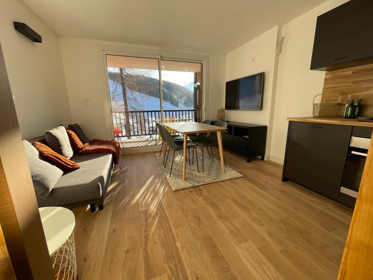 Appartement Station La Joue Du Loup Pied Des Pistes เลอเดโวลุย ภายนอก รูปภาพ